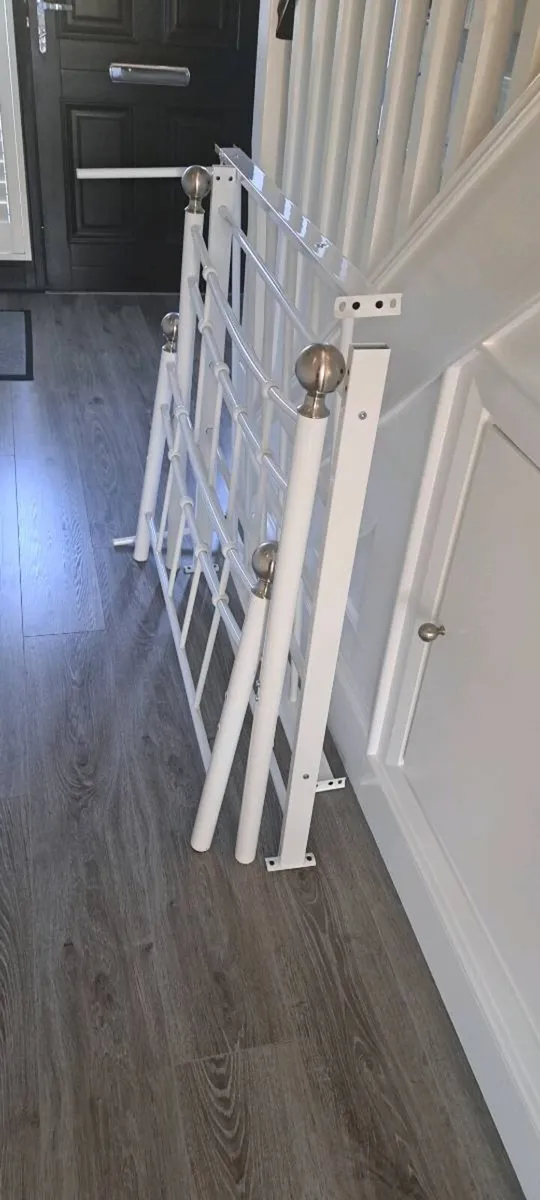 Bed frame - Image 2