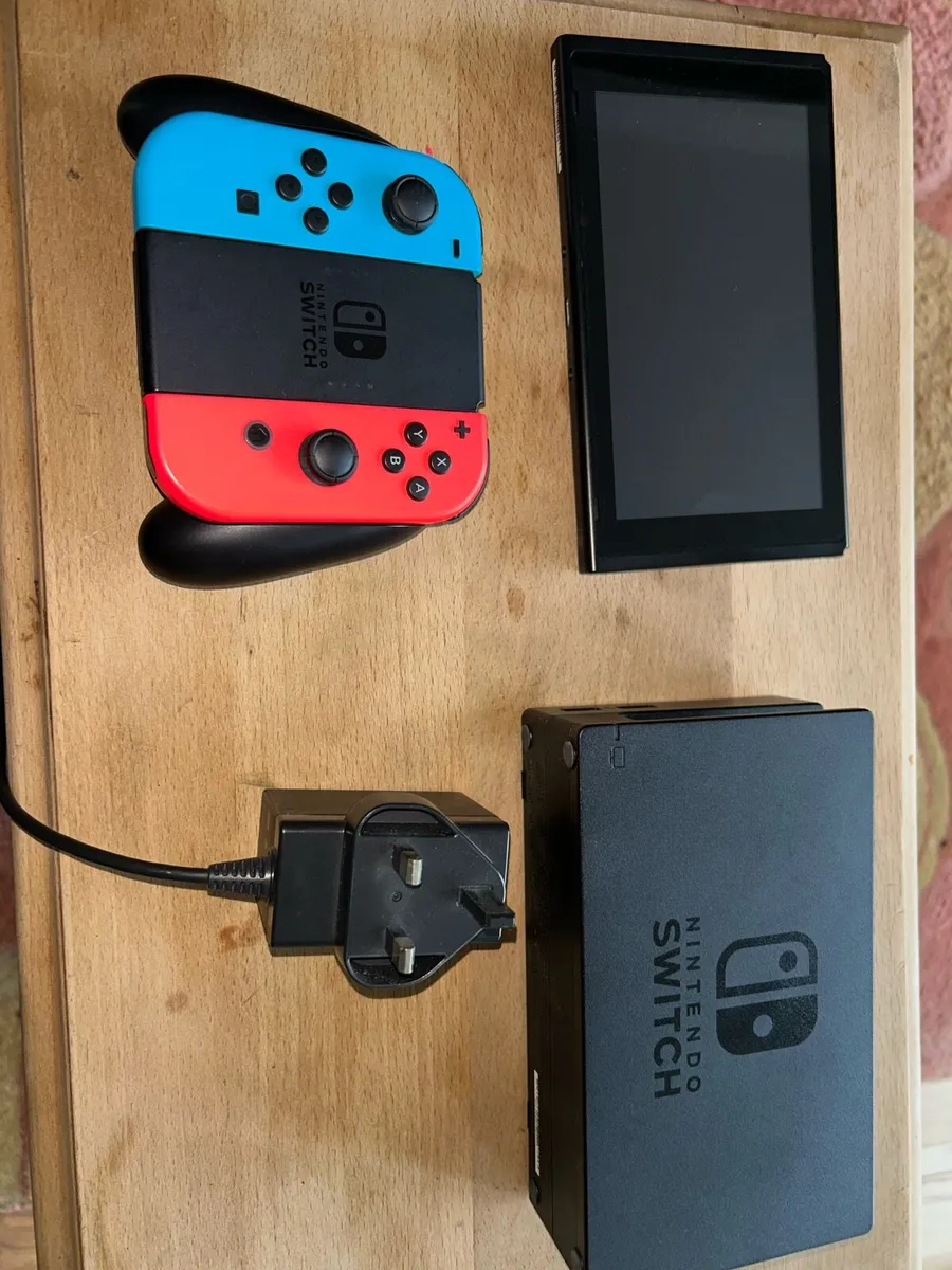 Nintendo Switch Neon Red/Blue-Excellent Condition - Image 2