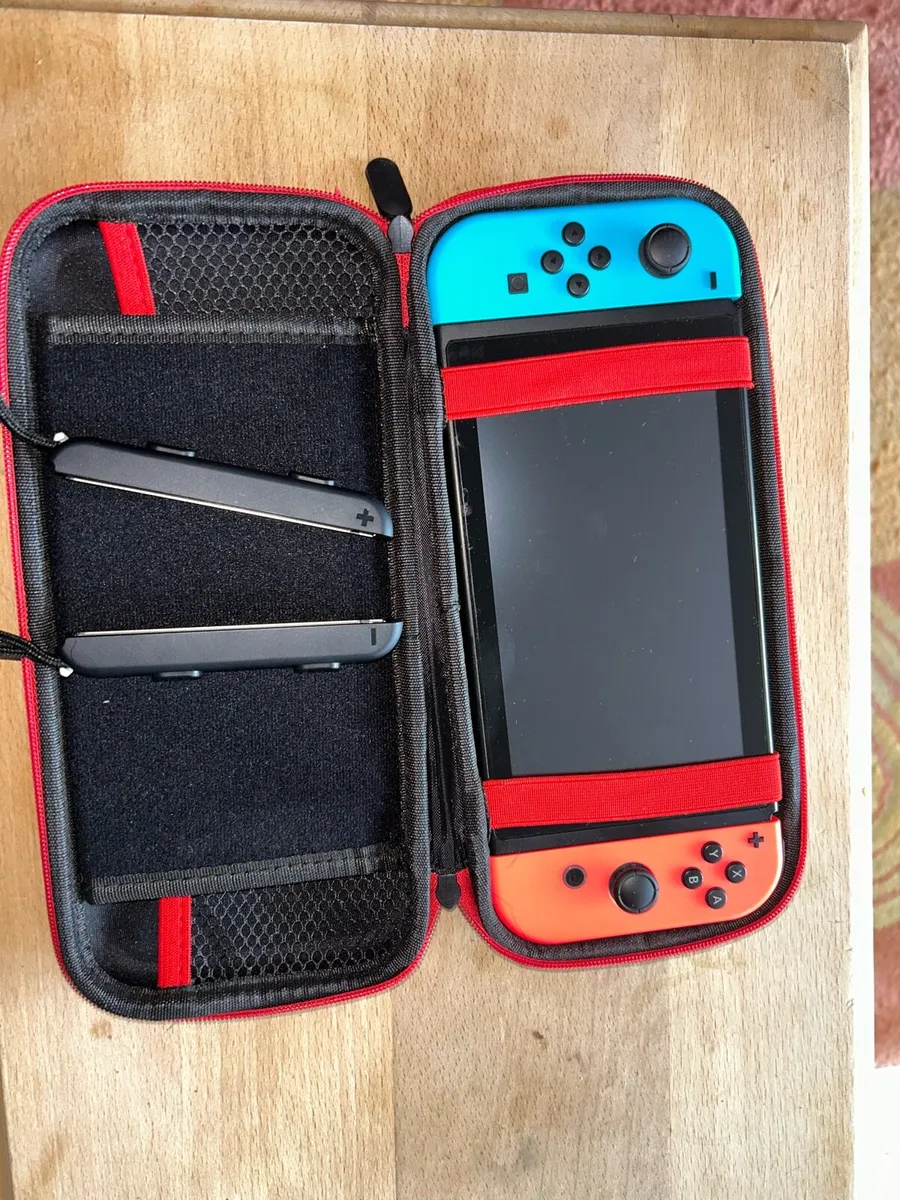 Nintendo Switch Neon Red/Blue-Excellent Condition - Image 4