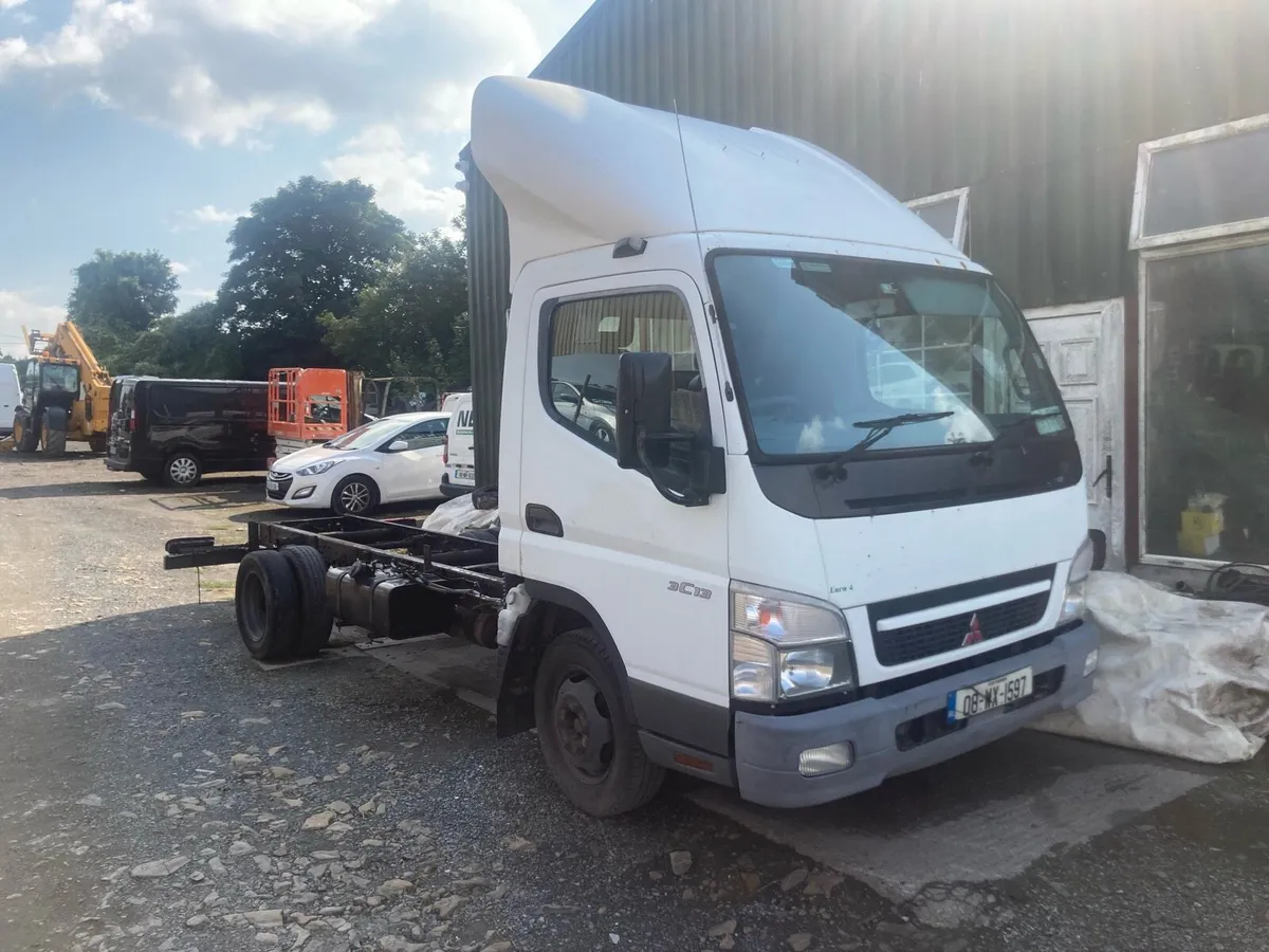 Mitsubishi 3c13 truck - Image 1
