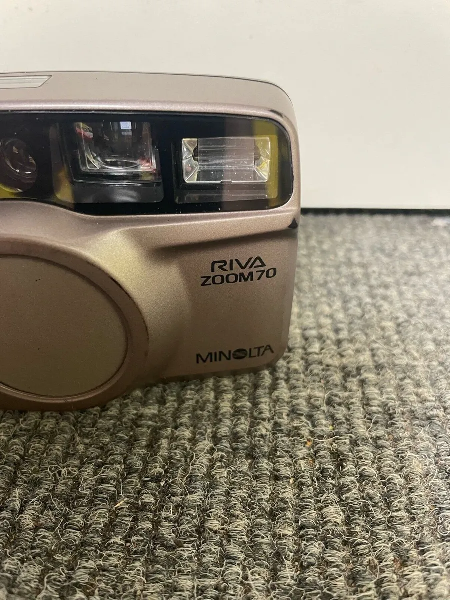 Riva Zoom 70 Camera - Image 1