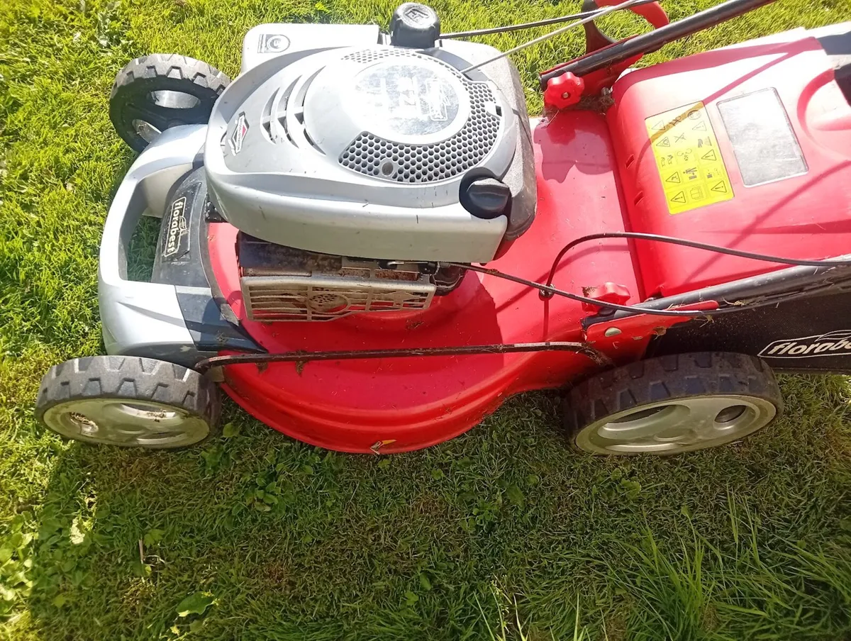 Self-propelled petrol lawn mower (Briggs & Stratto - Image 4