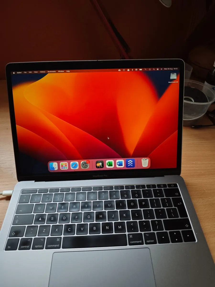 Macbook pro - Image 1