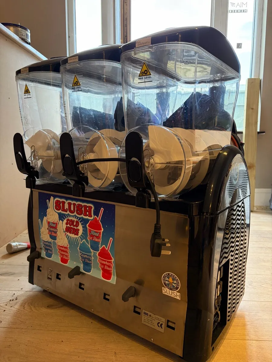 Spin 3-Gang Sluch Machine - Image 1