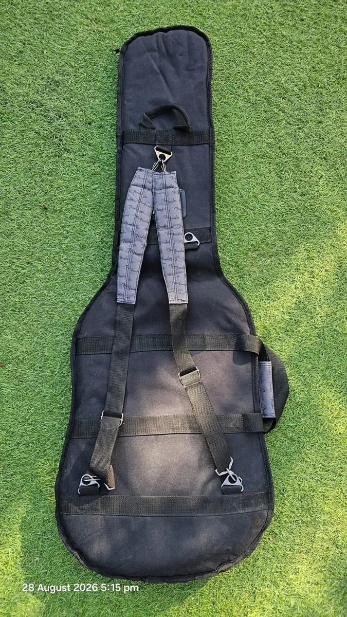 Fender Deluxe E Guitar Gig Bag - Image 2