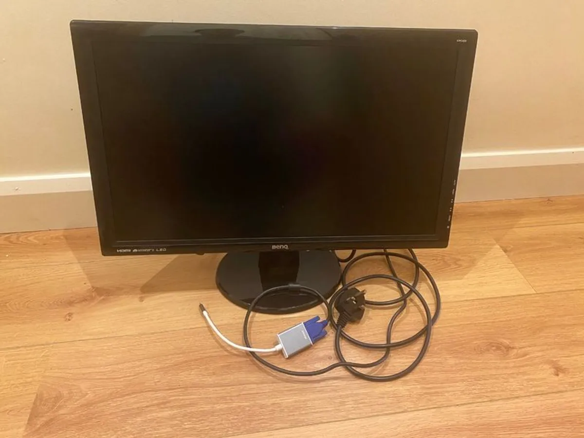 Benq GW2455 monitor - mint condition, D-Sub (VGA) to USB C adapter and cable included - Image 2