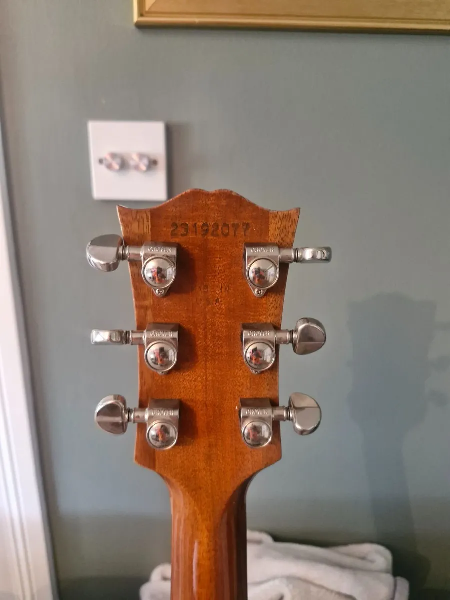 Gibson j200 - Image 2