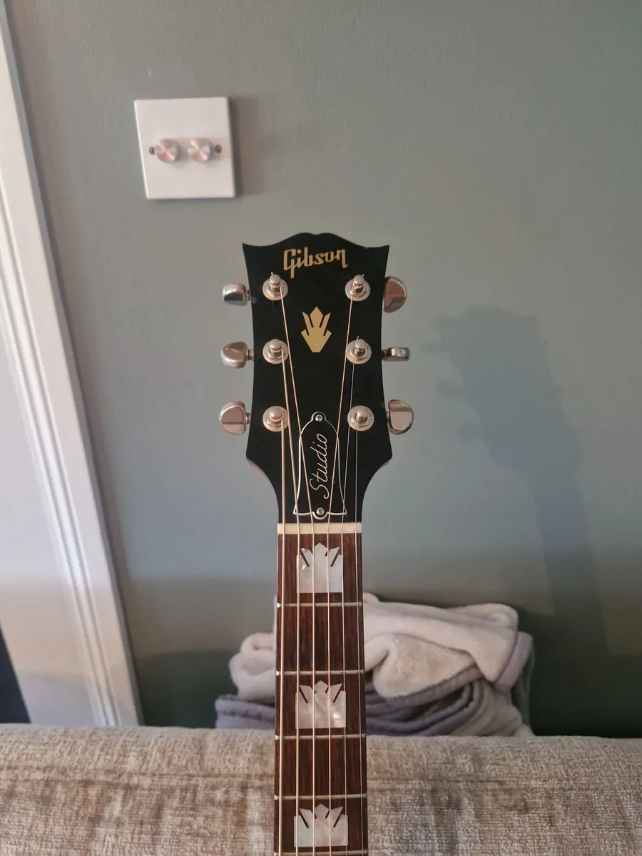 Gibson j200 - Image 3