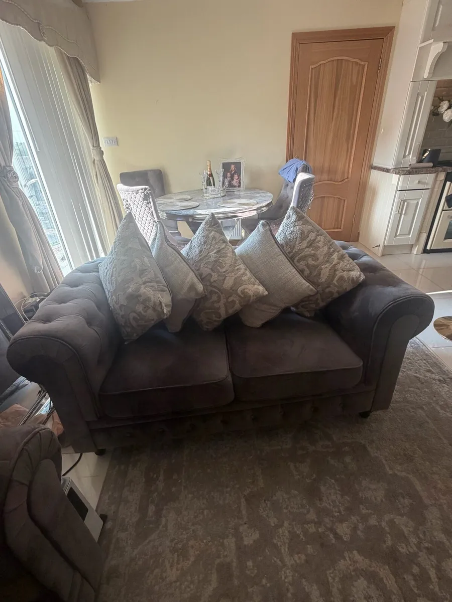 2 seater ottoman sofa - Image 2