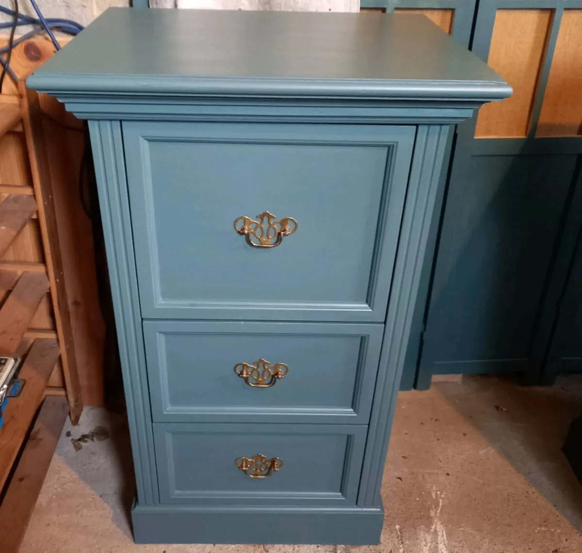 Extra tall locker/ press - Image 3