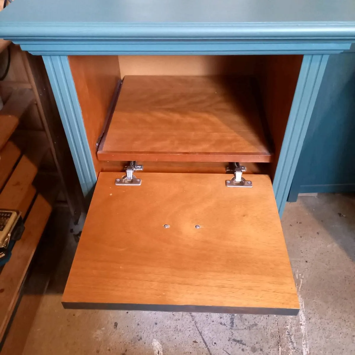 Extra tall locker/ press - Image 4