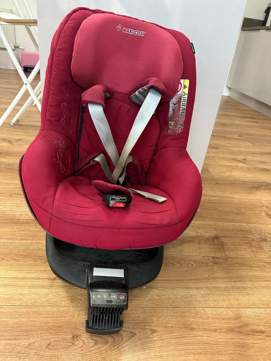 Maxi cosi pearl 2way car seat - Image 1
