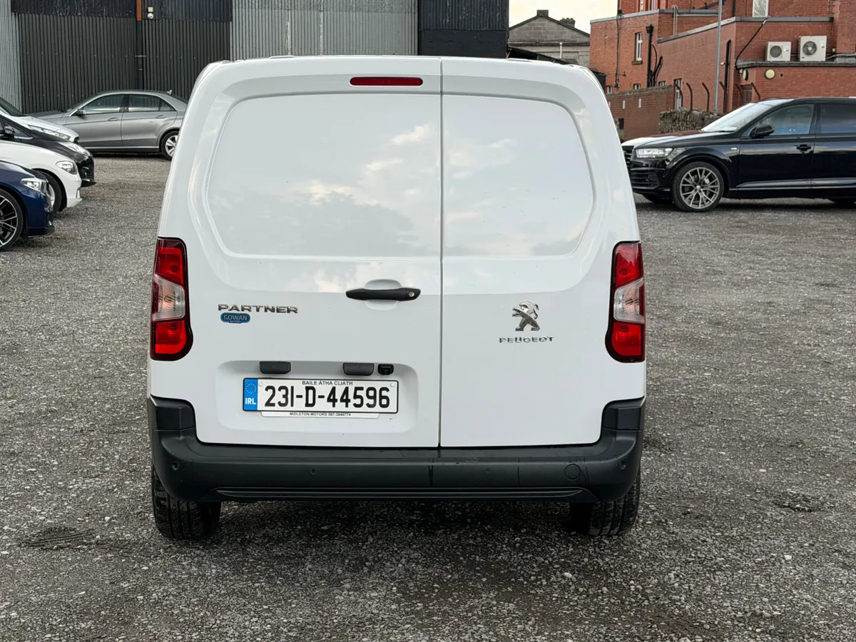Peugeot Partner 2023 High spec Low mileage - Image 3