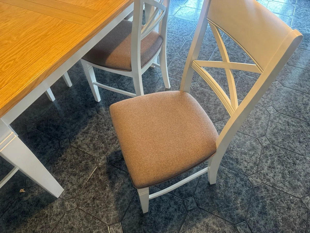 Kitchen Table & Chairs - Image 3