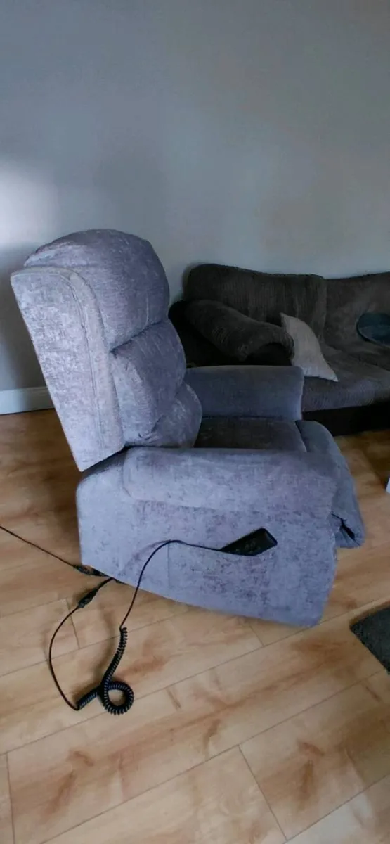 Electric recliner sit to stand mobility chair - Image 2