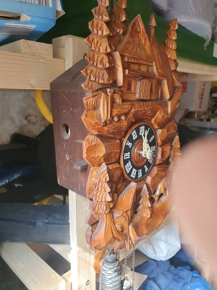 Vintage Black Forest Cuckoo clock - Image 2