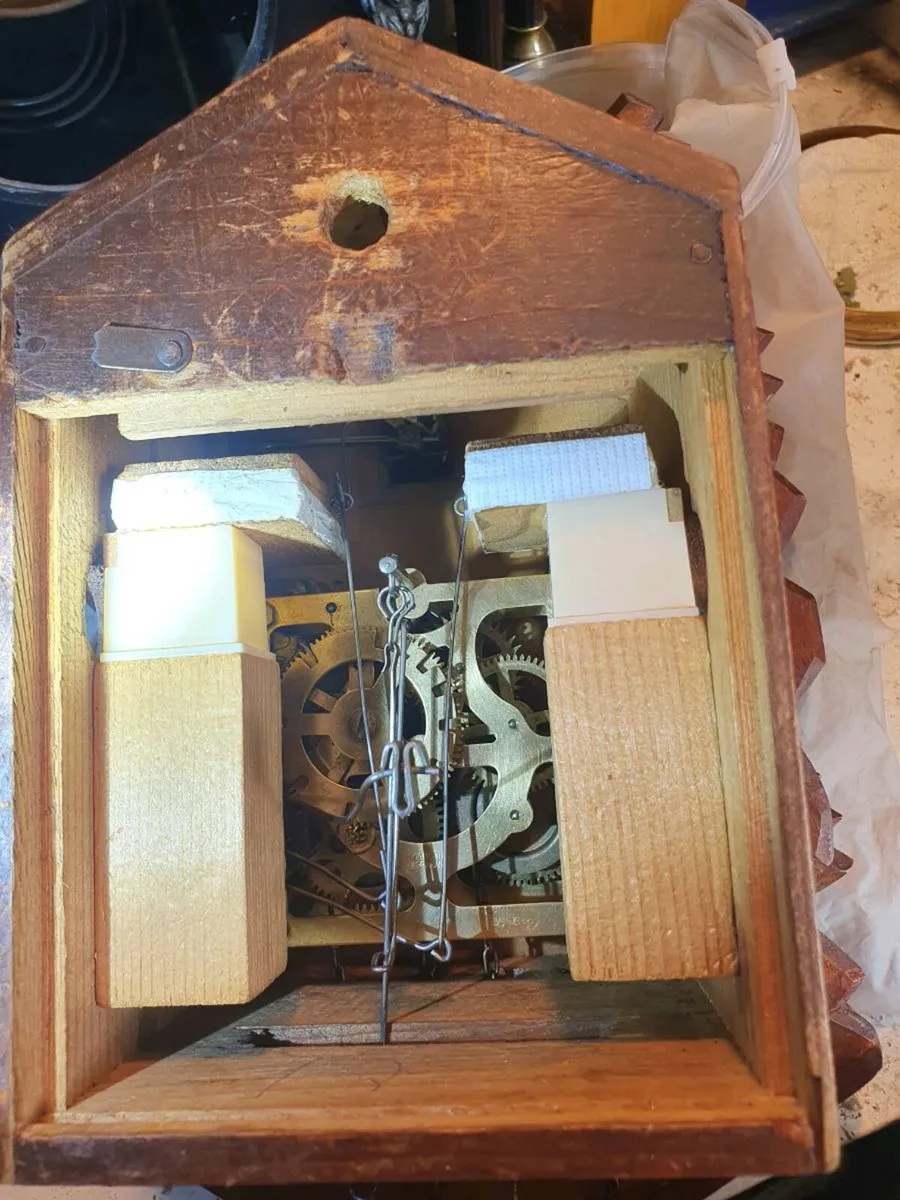 Vintage Black Forest Cuckoo clock - Image 4