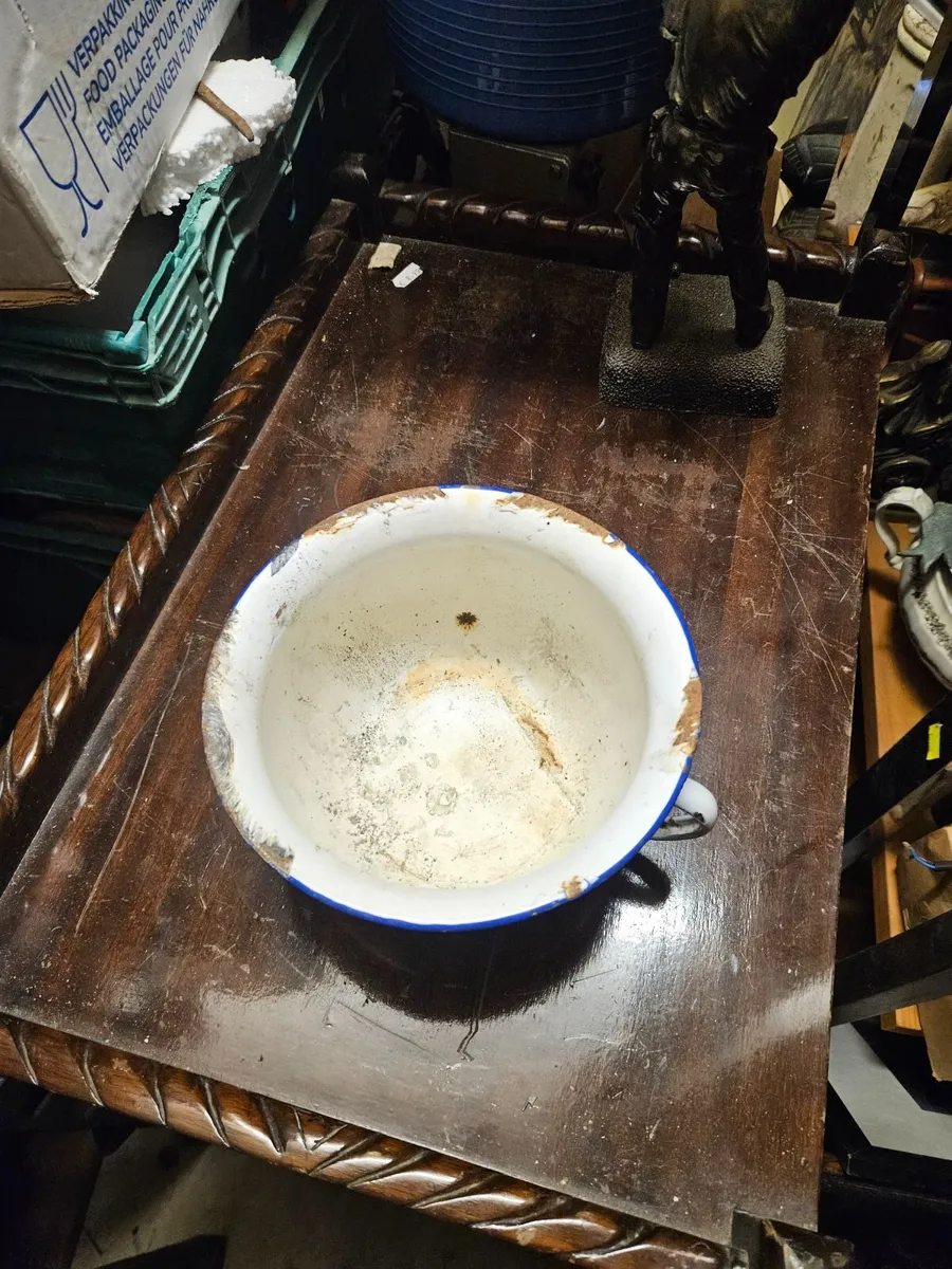 Vintage Enameled Pot - Image 4