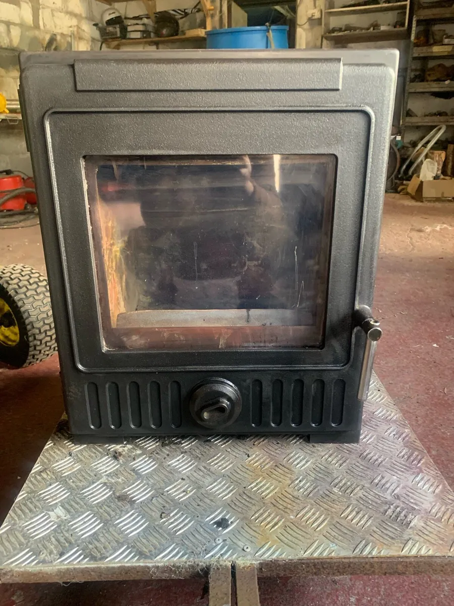 Solid Fuel Stove - Image 1