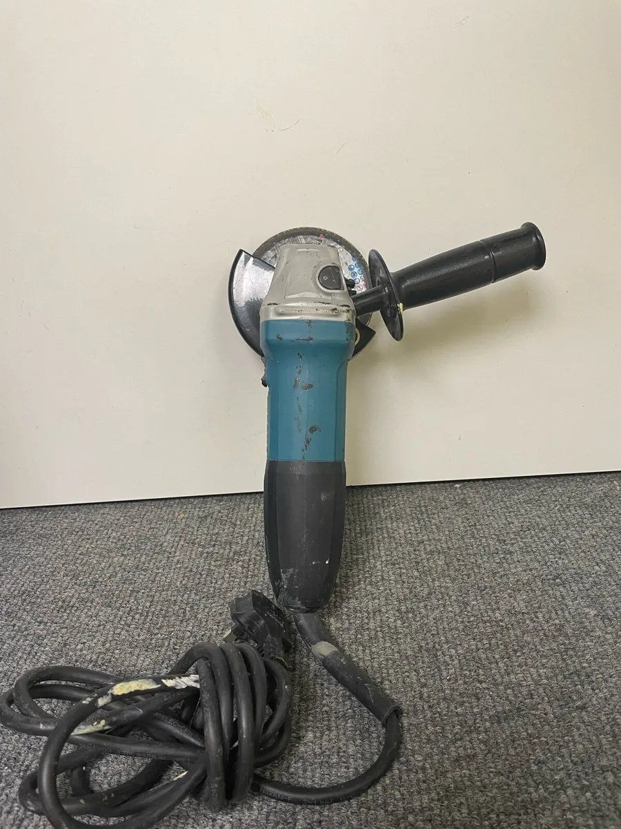 Makita Electric Angle Grinder GA4530R 240V - Image 1