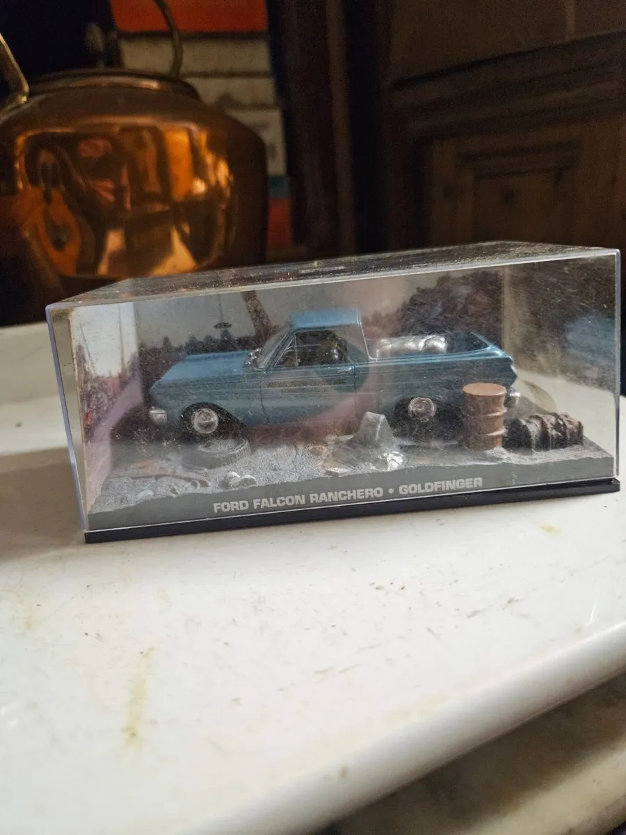 Corgi Atlas James Bond Goldfinger Car - Image 3