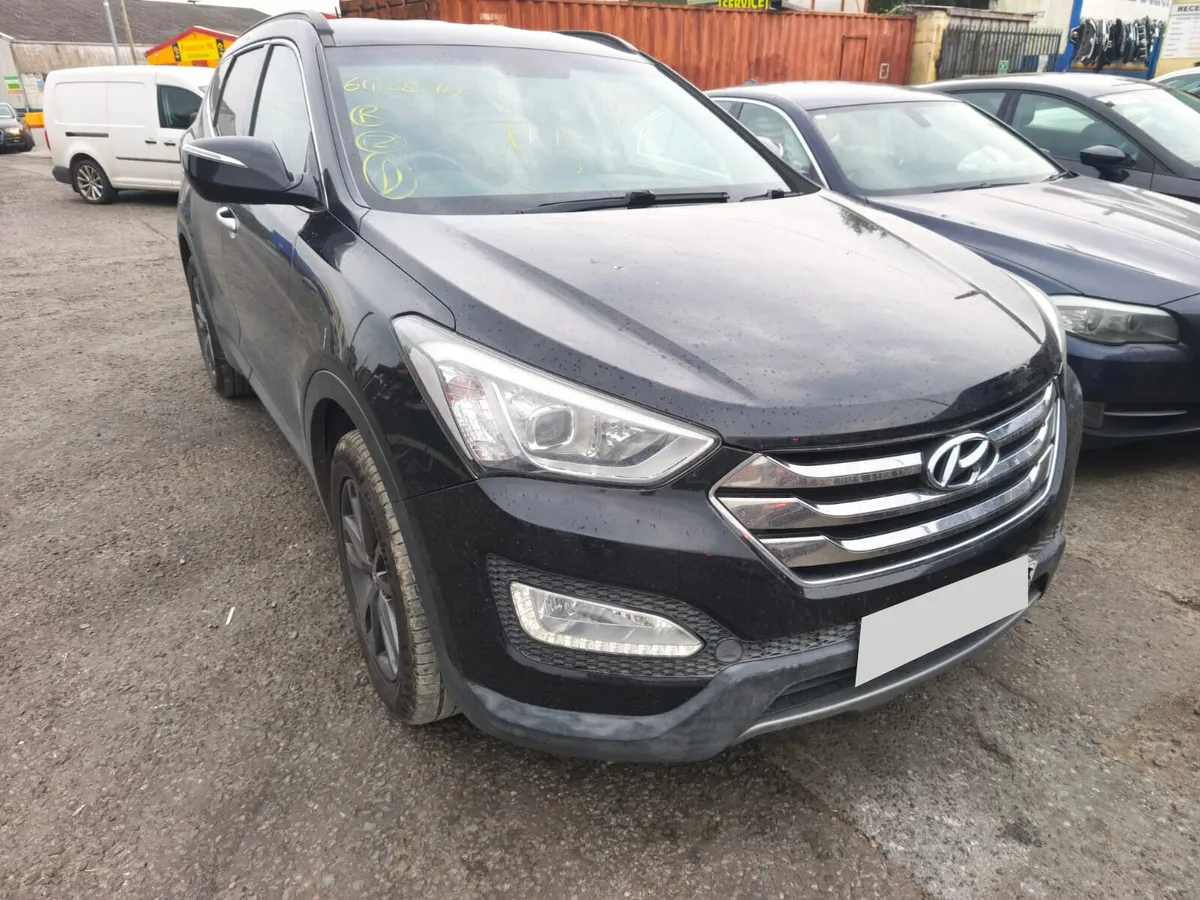 2015 Hyundai Santa Fe 2.2 Diesel For Breaking! - Image 1