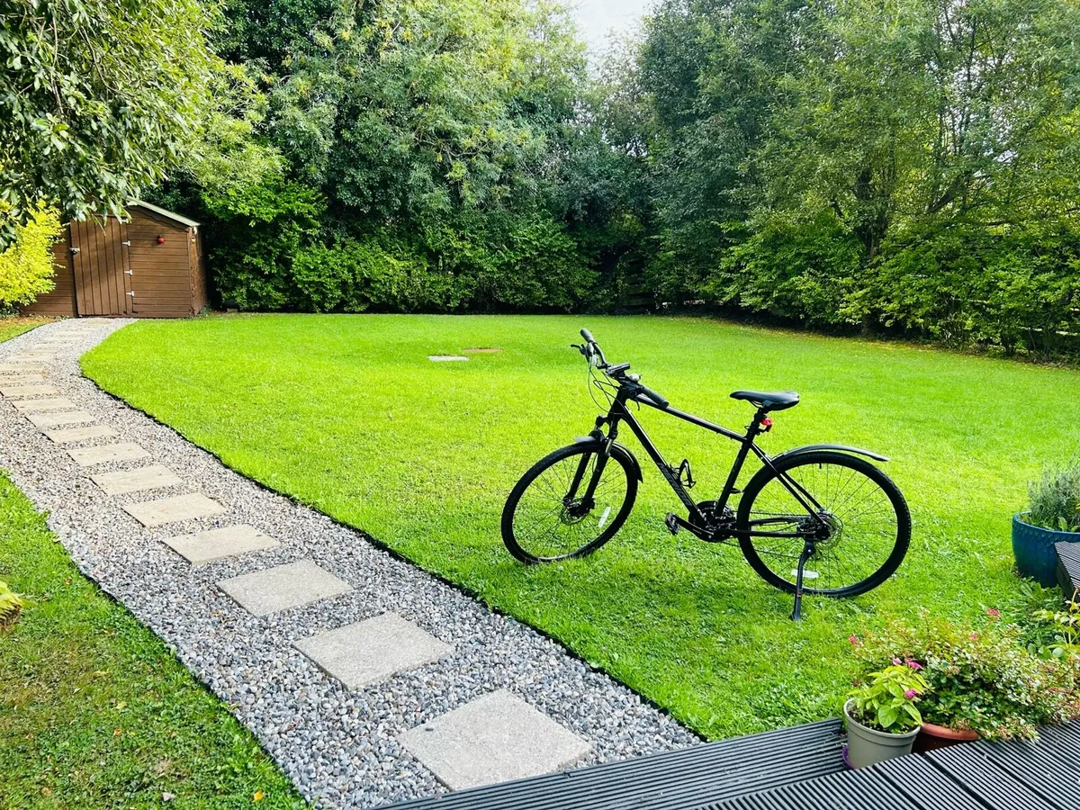 Merida Crossway 20 Hybrid Bike Size M Mint - Image 2