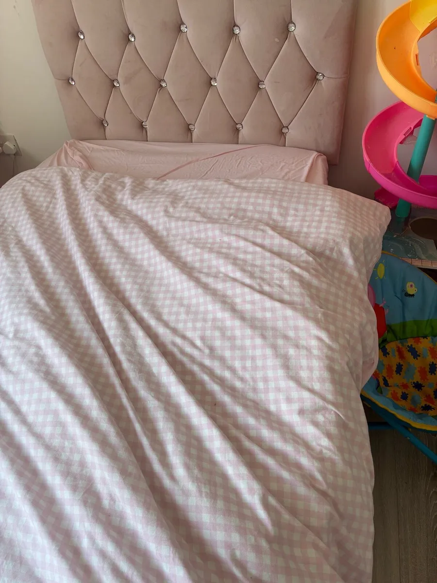 Single bed - Image 3