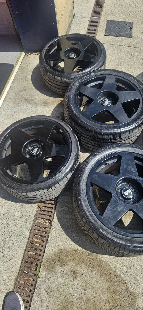 Alloy wheels - Image 2