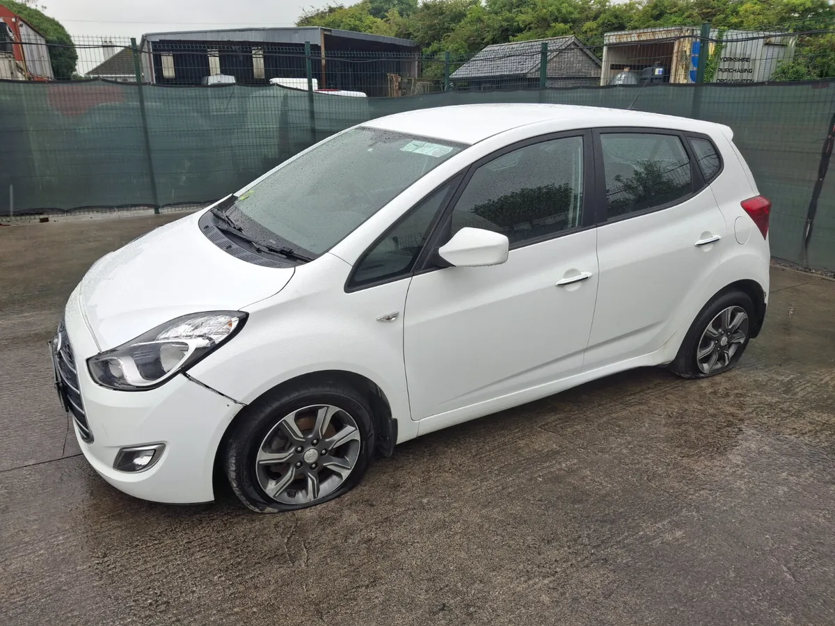 201 Hyundai Ix20  Deluxe  automatic - Image 1