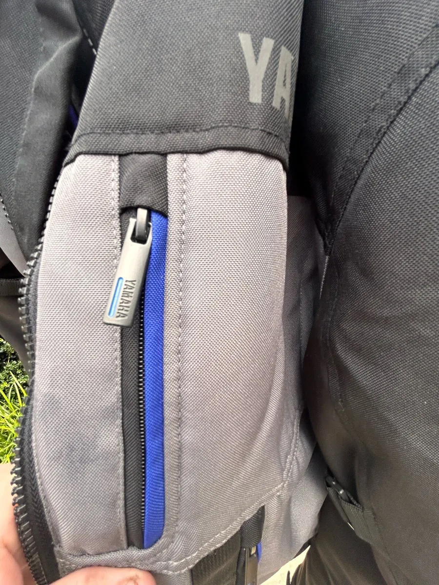 Yamaha t7 adventure jacket - Image 2
