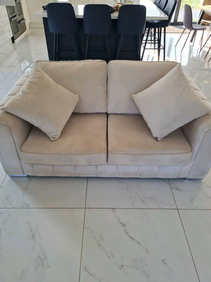Sofa 3 and 2 seater - Image 4