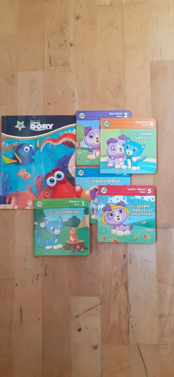 Fisher-Price Chair + books + 6 pieces kids toys - Image 2