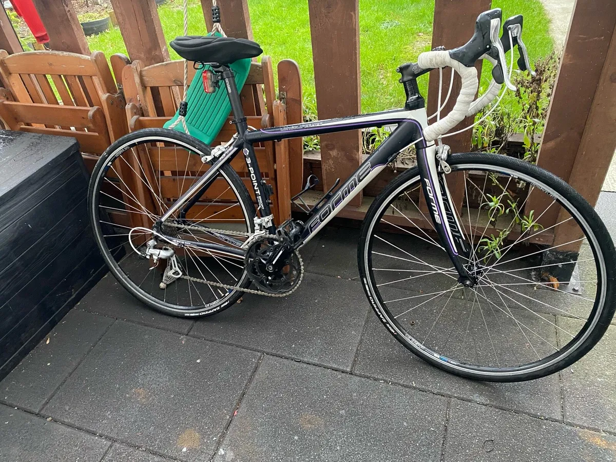 Forme Racing 700x28c wheels 16 speed 18.5 - Image 1