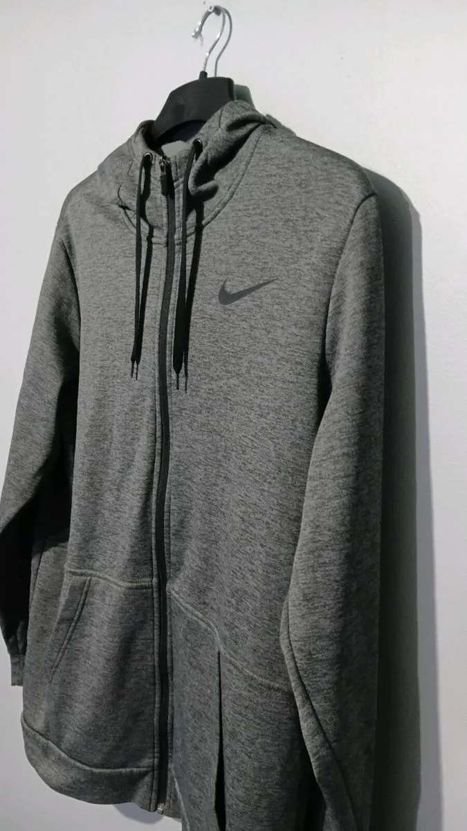 NIKE HOODIE - Image 1