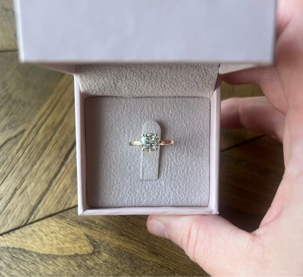 1.5ct Natural Diamond Engagement Ring - Image 2