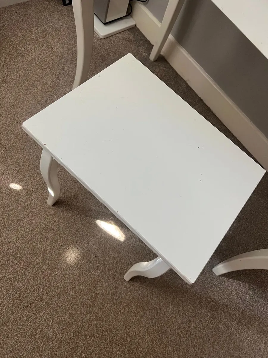 Vanity table and stool - Image 3