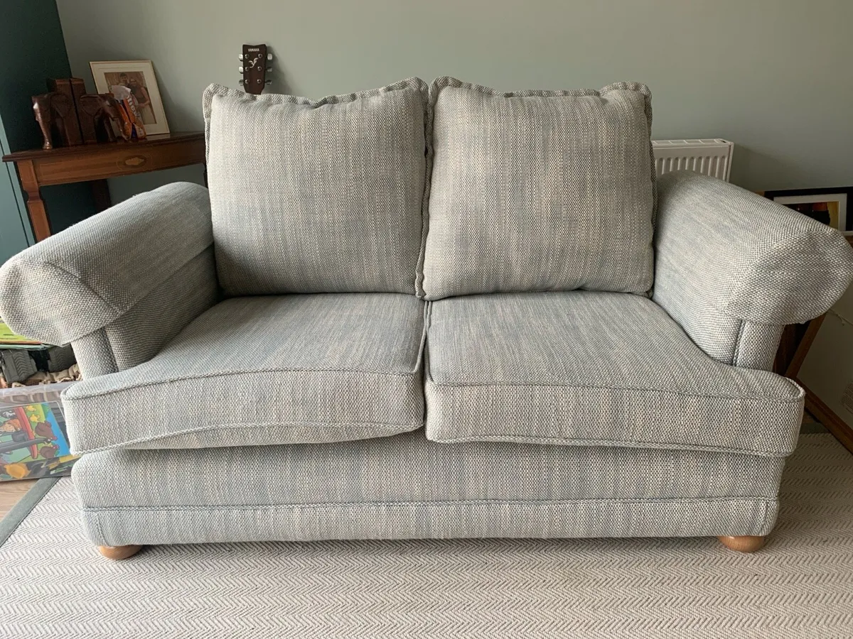 Two seater couch - Image 1