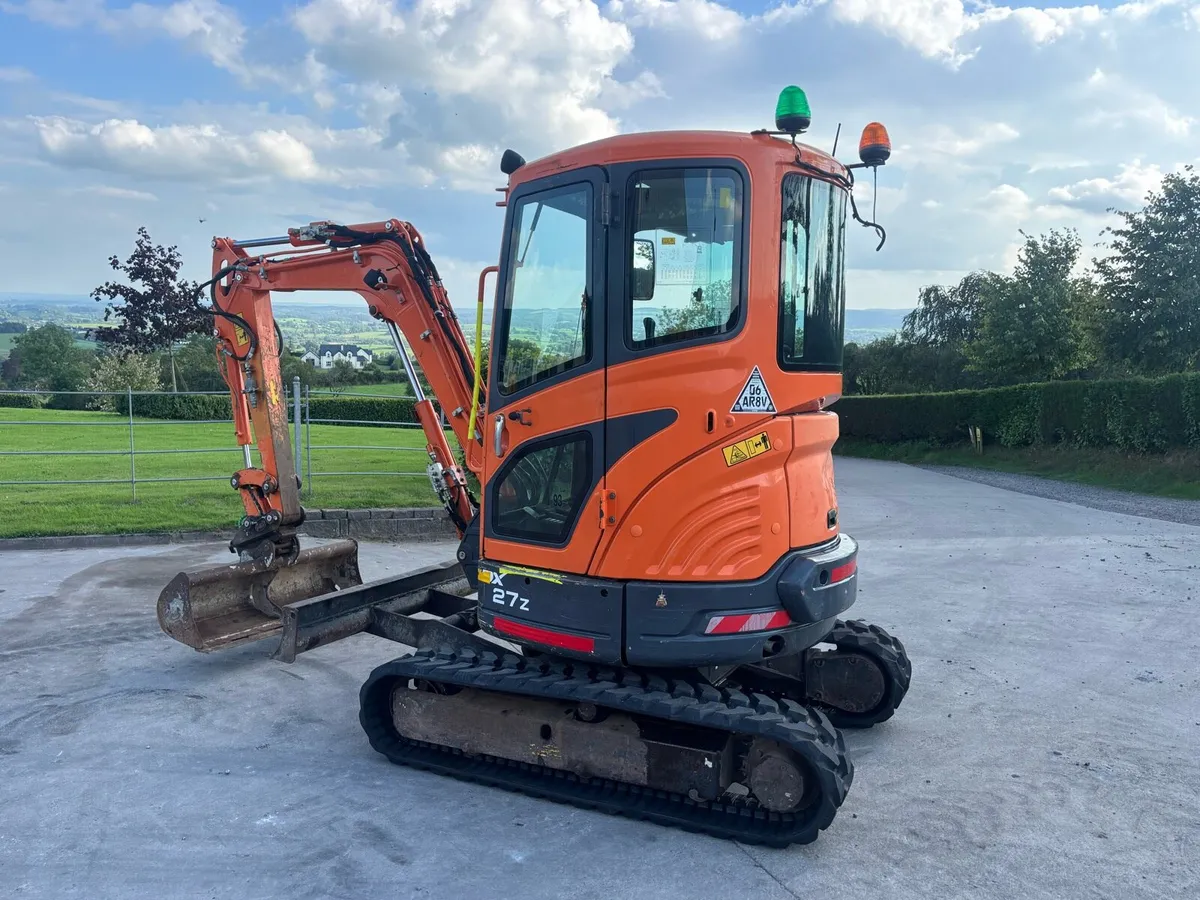 Doosan Dx 27 mini digger for sale - Image 2