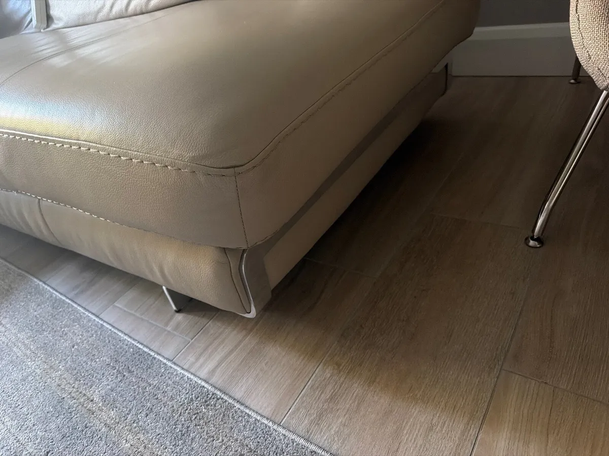 L shaped Couch - Image 4