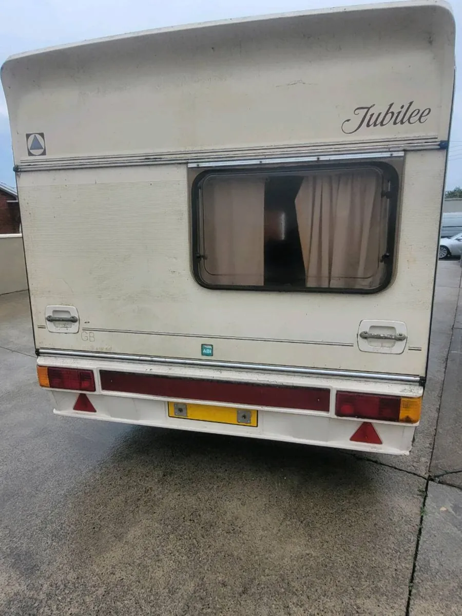 3/4 bert caravan needs TLC - Image 3