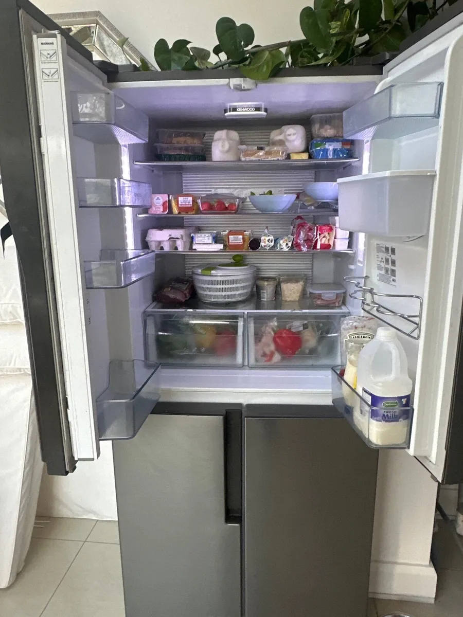 Fridge freezer - Image 2