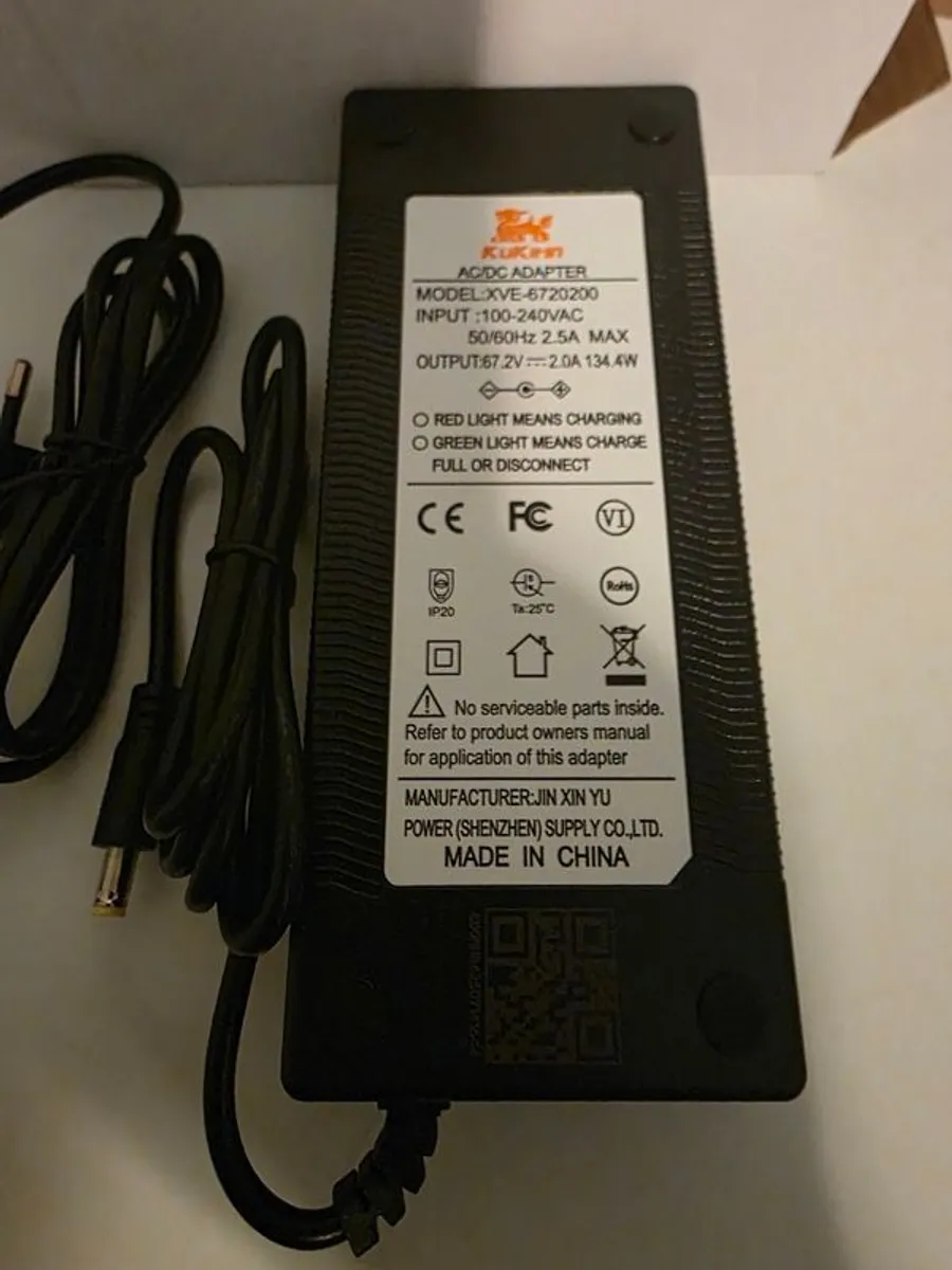 Kukirin G4, the original battery charger . - Image 4