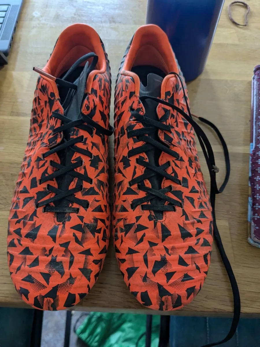 Football boots - Image 1
