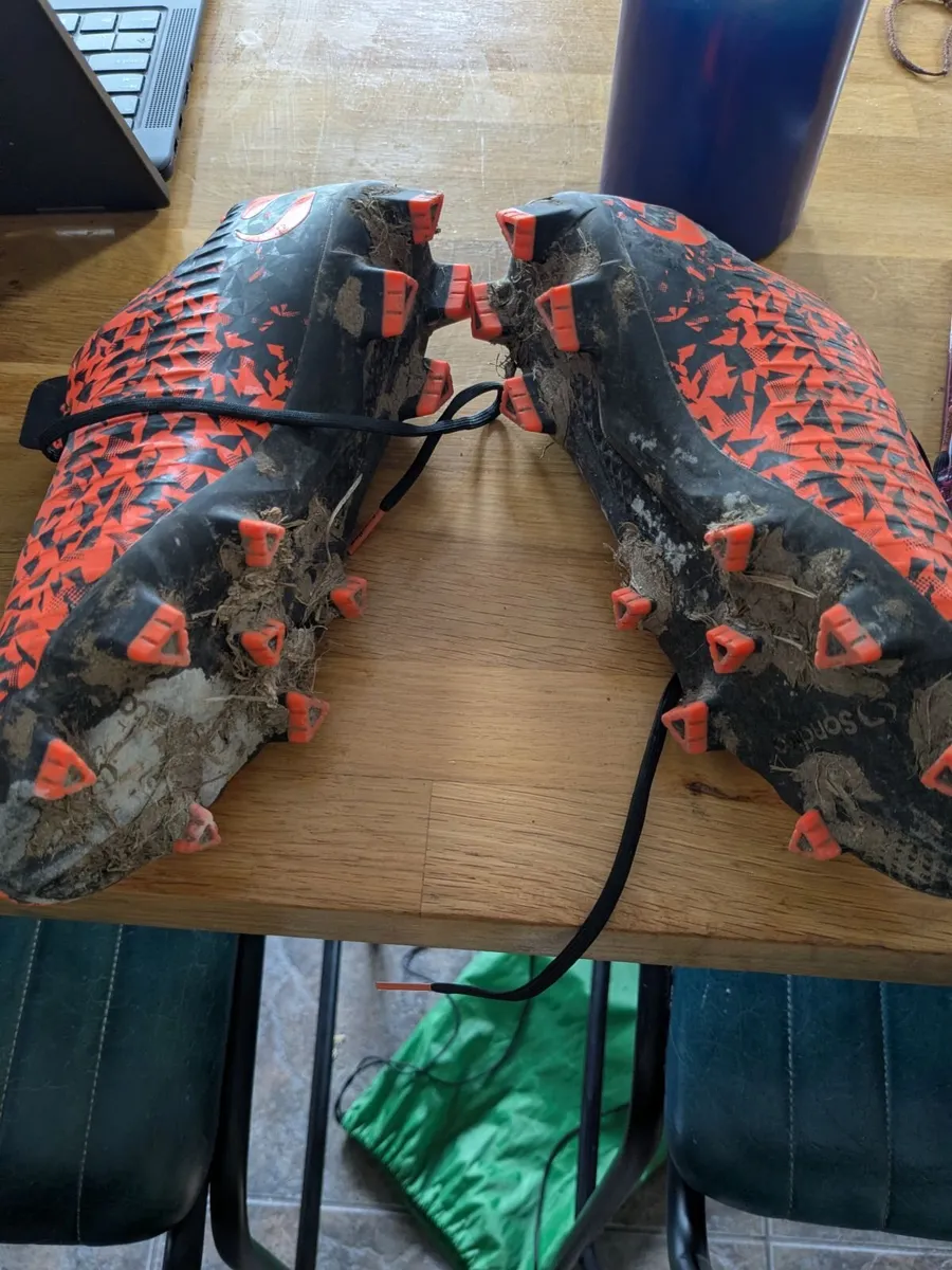 Football boots - Image 3
