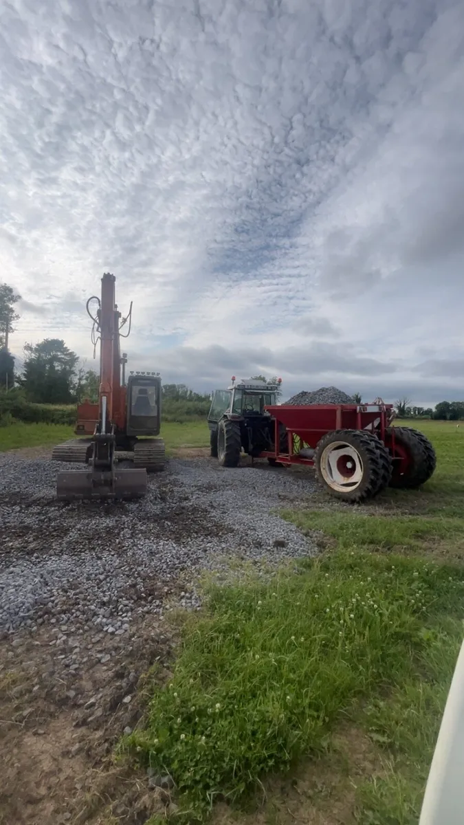 Digger hire - Image 3