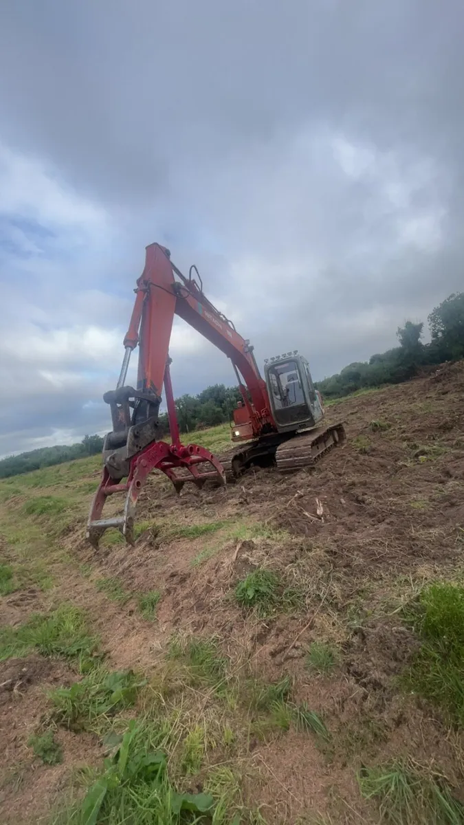 Digger hire - Image 4