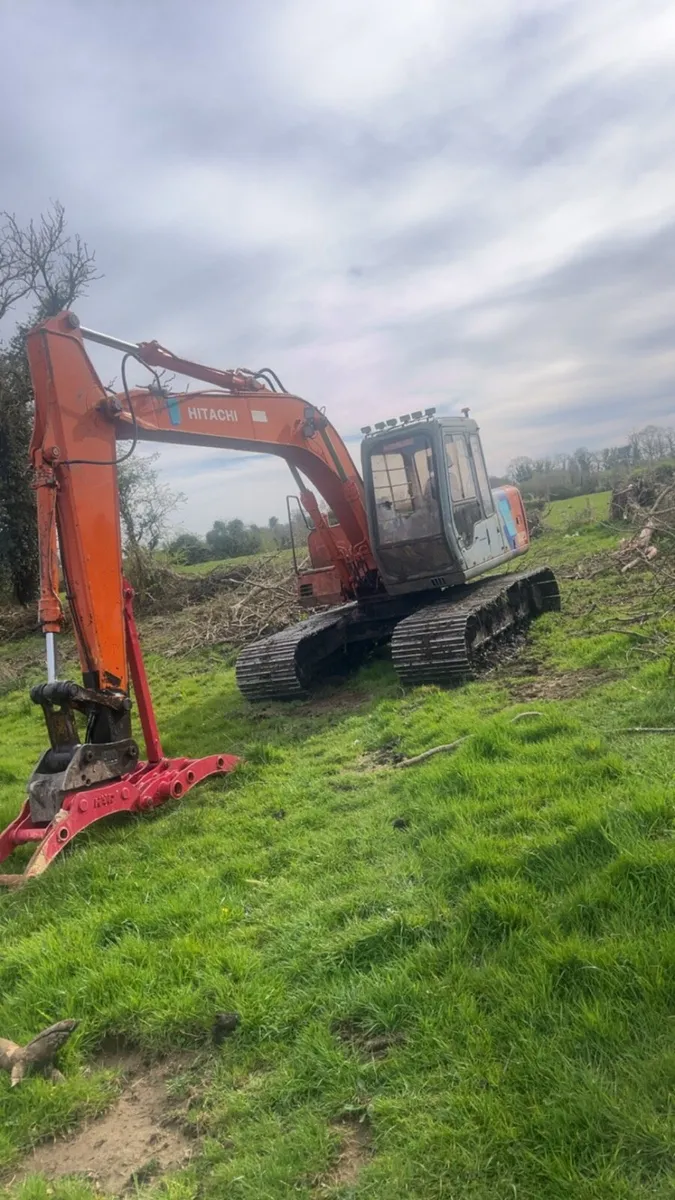 Digger hire - Image 1