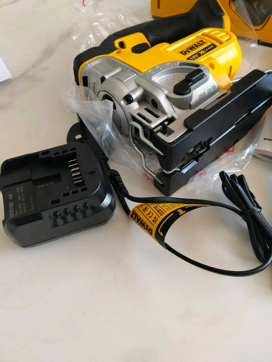 DeWalt jigsaw new - Image 2