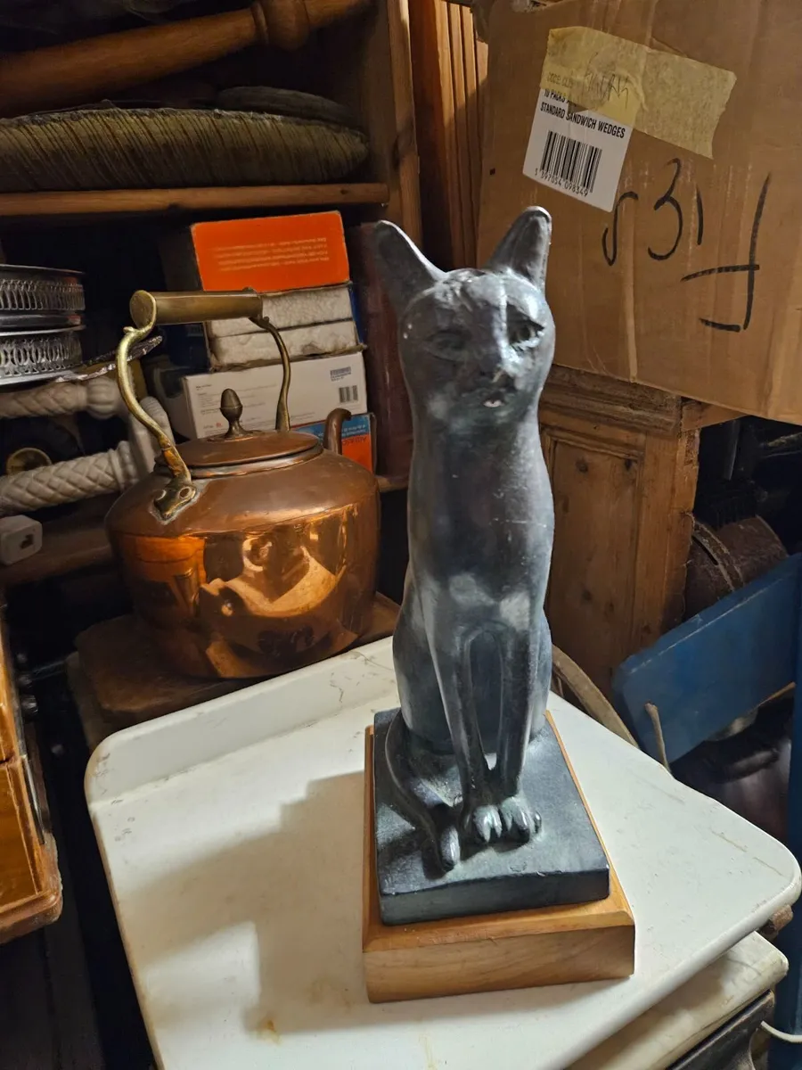 Vintage Austin Productions Cat - Image 1